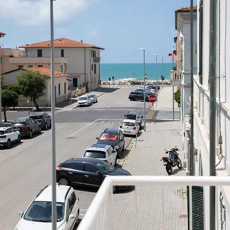 Stile Liberty A * Marina Di Pisa