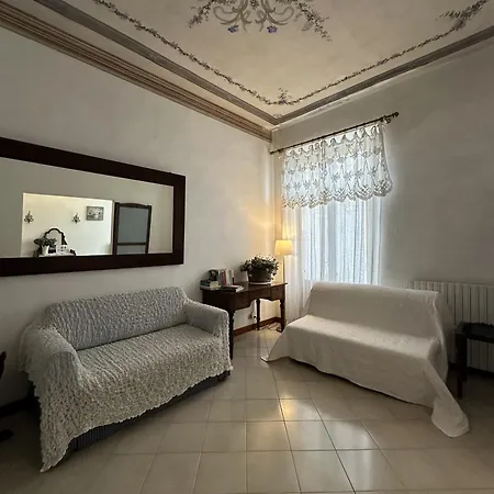 Villa Stile Liberty A Marina Di Pisa